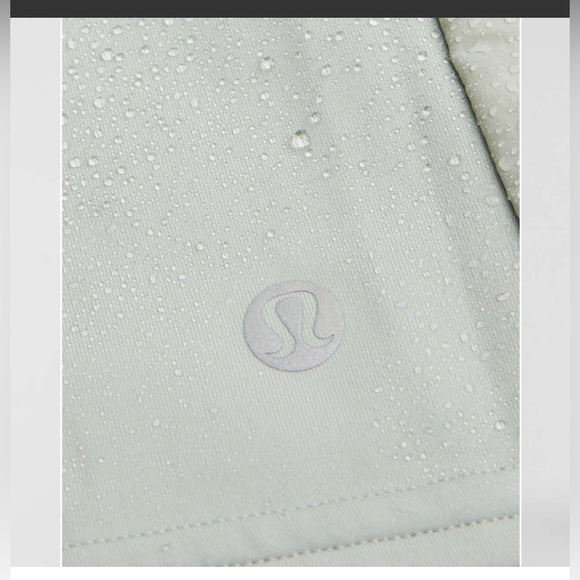 Lululemon Another Mile Vest in Blue/Lavender , size 12 - Picture 9 of 14